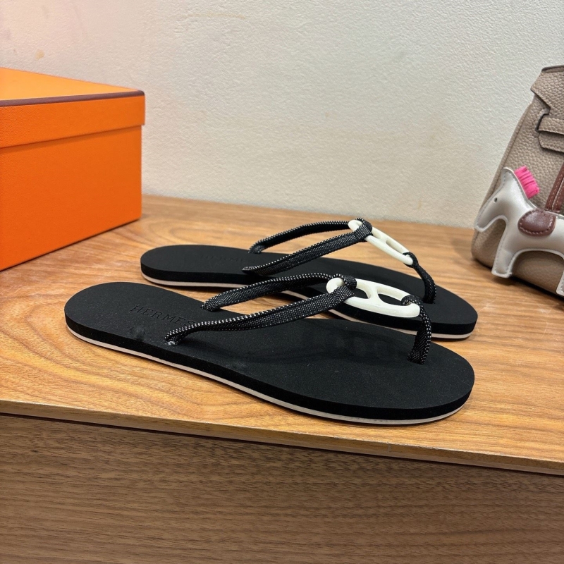 H**me5 slippers